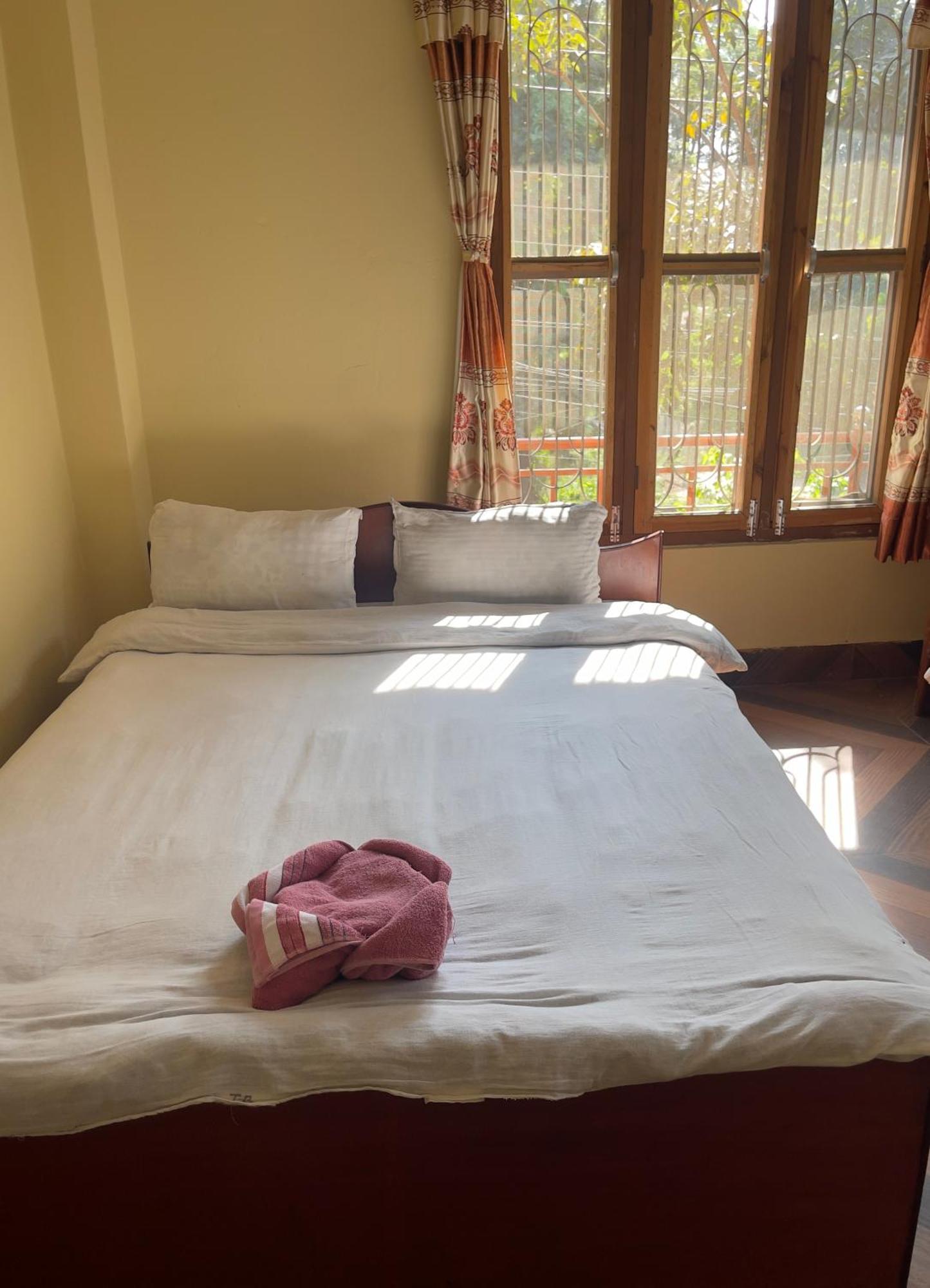 Tara Guesthouse - Sauraha,Chitwan Exterior foto